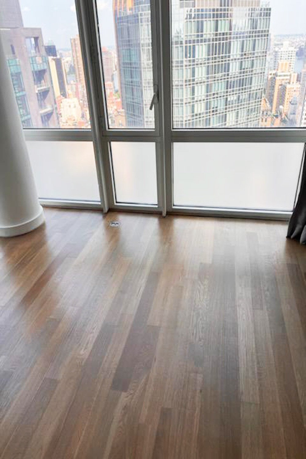 Apartment hardwood wood floor